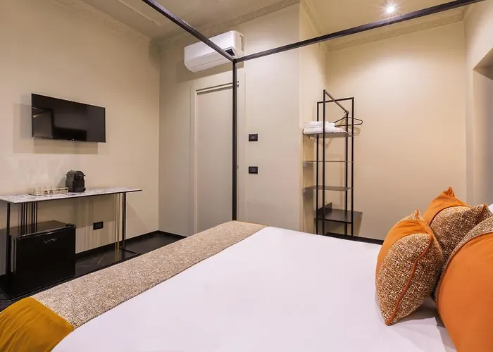 Pensión The Couper Colonna 4*