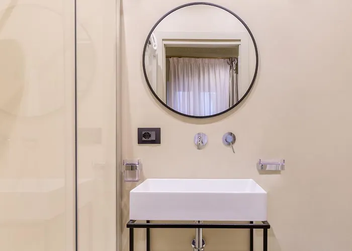 Pensión The Couper Colonna 4*