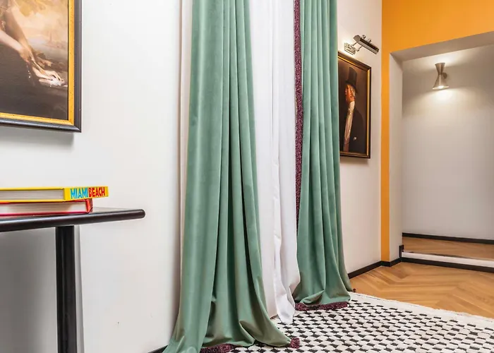 Pensión The Couper Colonna 4*