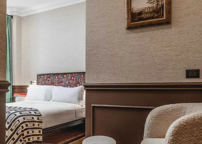 The Couper Colonna Roma